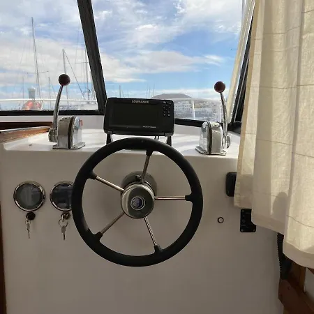 Úszó hotel Boat Experience Corralejo